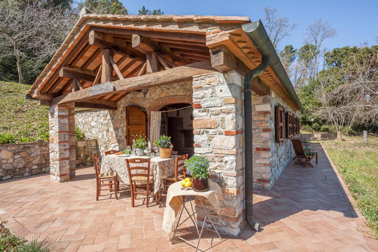 Casa Nel Bosco Villa Sassetta Luaran gambar